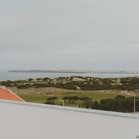 25 - Seaside Retreat Peniche