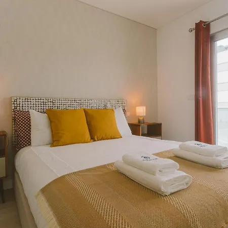 25 - Seaside Retreat *