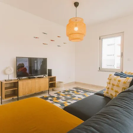 25 - Seaside Retreat *