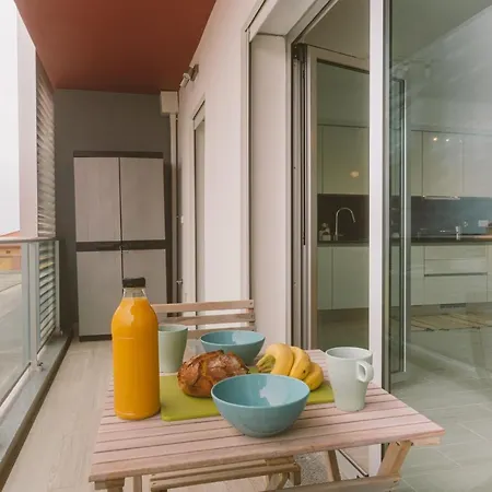 25 - Seaside Retreat * ペニシェ