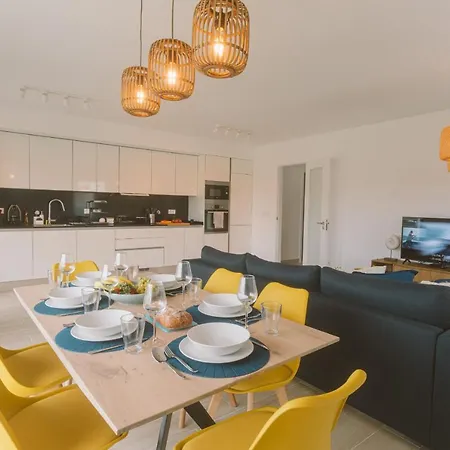 25 - Seaside Retreat ペニシェ